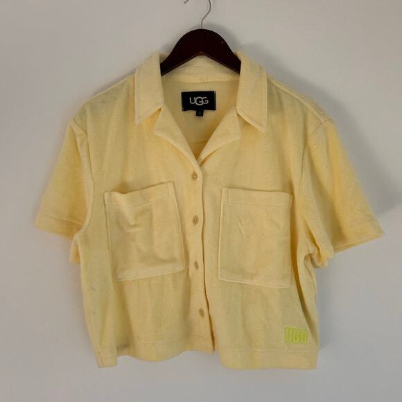 UGG Saniyah Short Sleeve Terry Cloth Button Down Shirt Size Medium - Picture 3 of 6